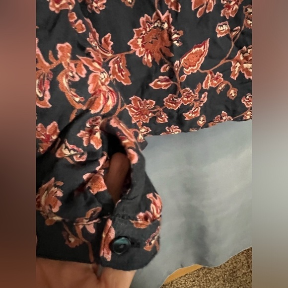 Lucky Brand Floral Blouse - Black and Red - Picture 3 of 5
